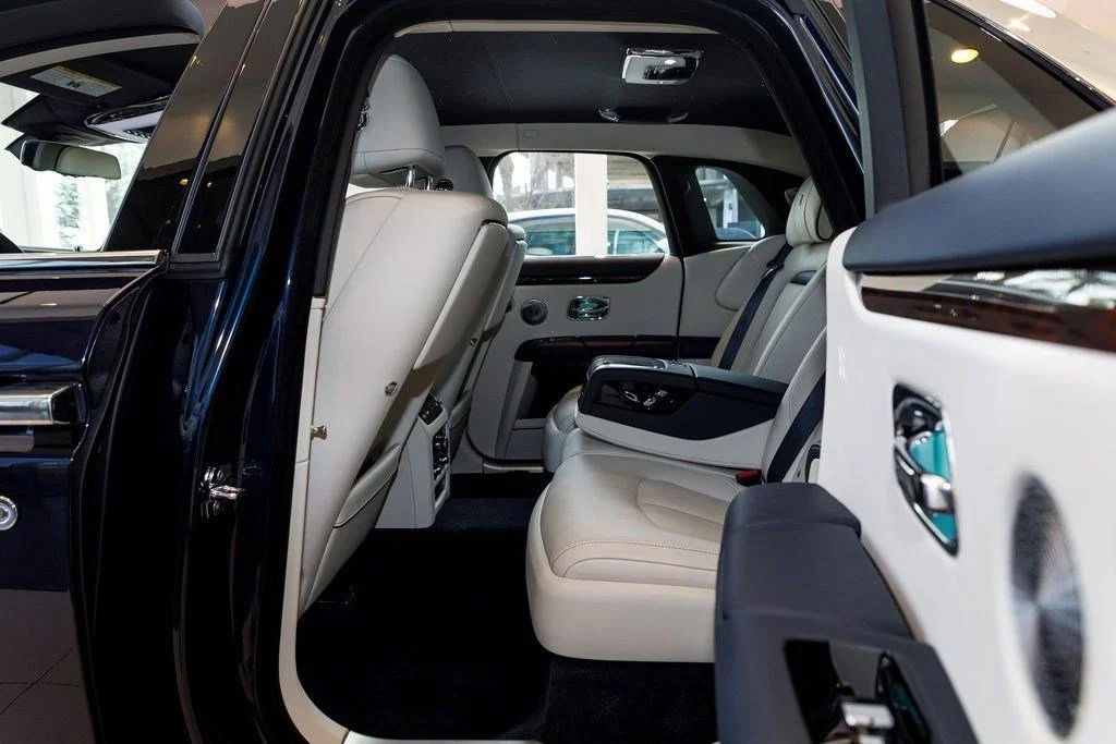 Used 2021 Midnight Sapphire Rolls-Royce  image 36