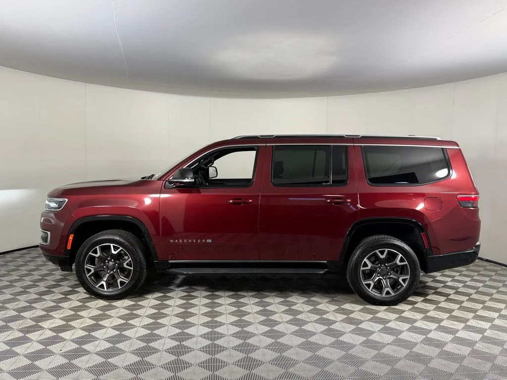 Used 2023 Red Jeep Series III image 11