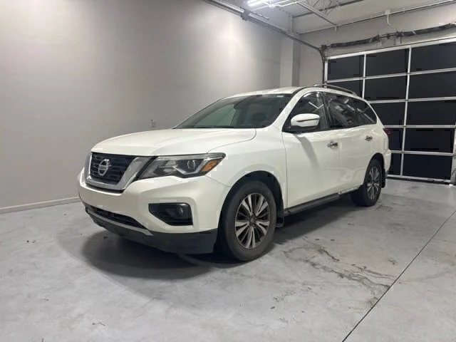Used 2017 White Nissan SV image 2