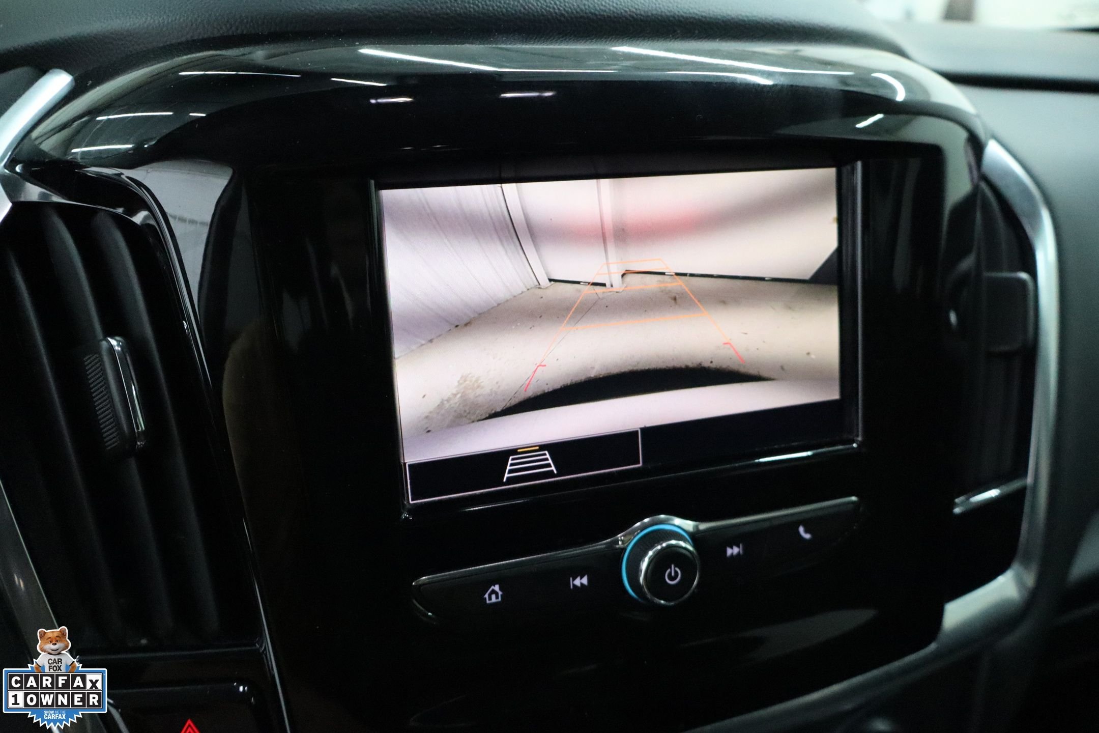 Used 2021 White Chevrolet LS image 22