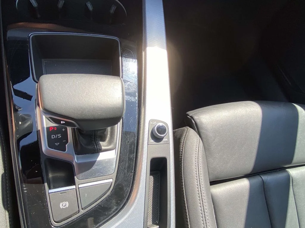 Used 2025 Black Audi S line Premium image 26