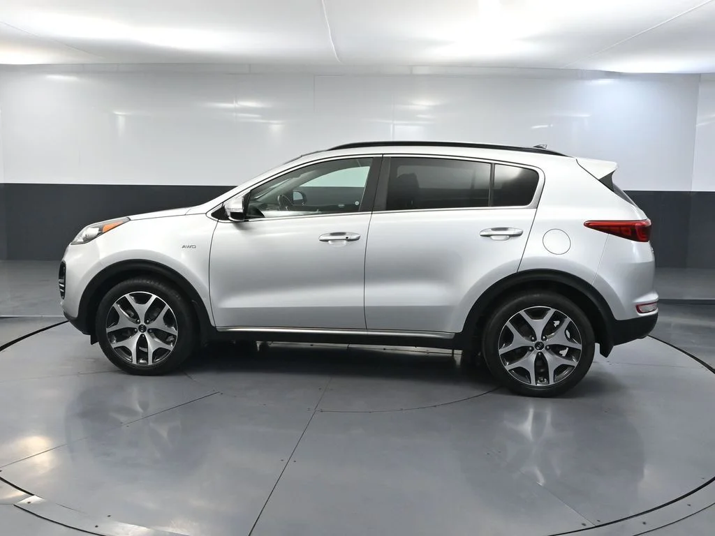 Used 2019 Silver Kia SX image 9