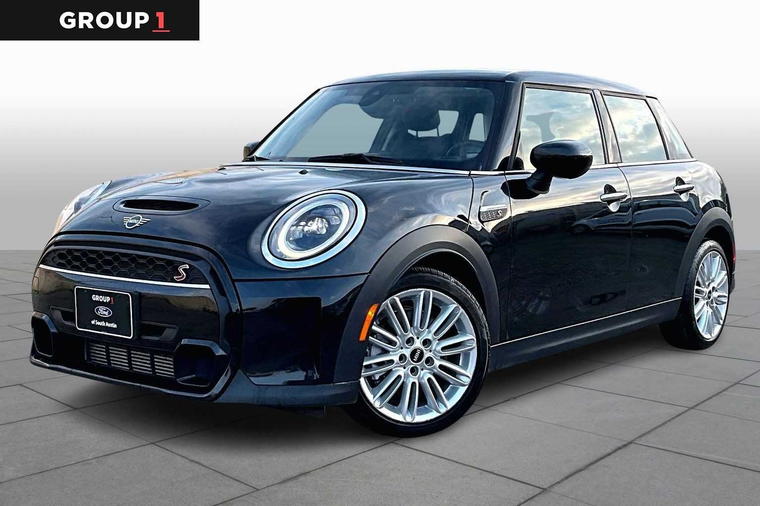 2024 MINI Hardtop Cooper S's photo