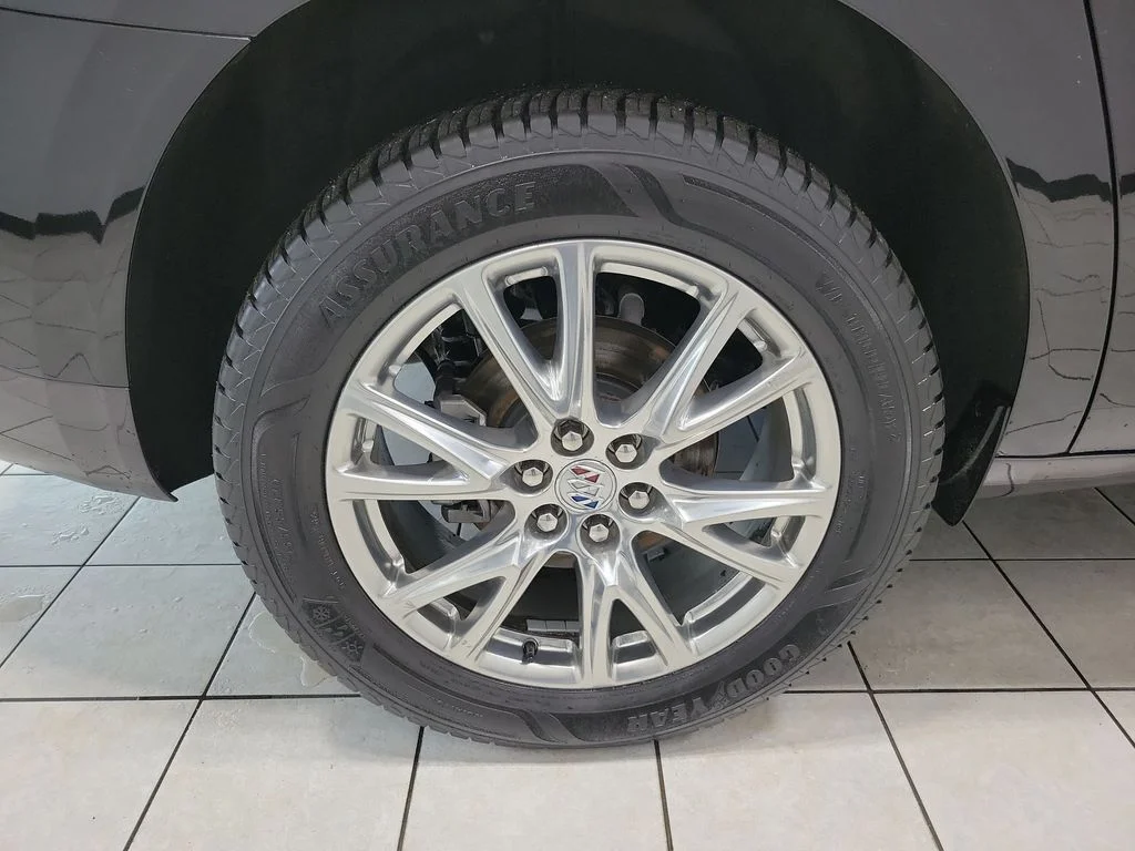 Used 2023 Black Buick Essence image 50