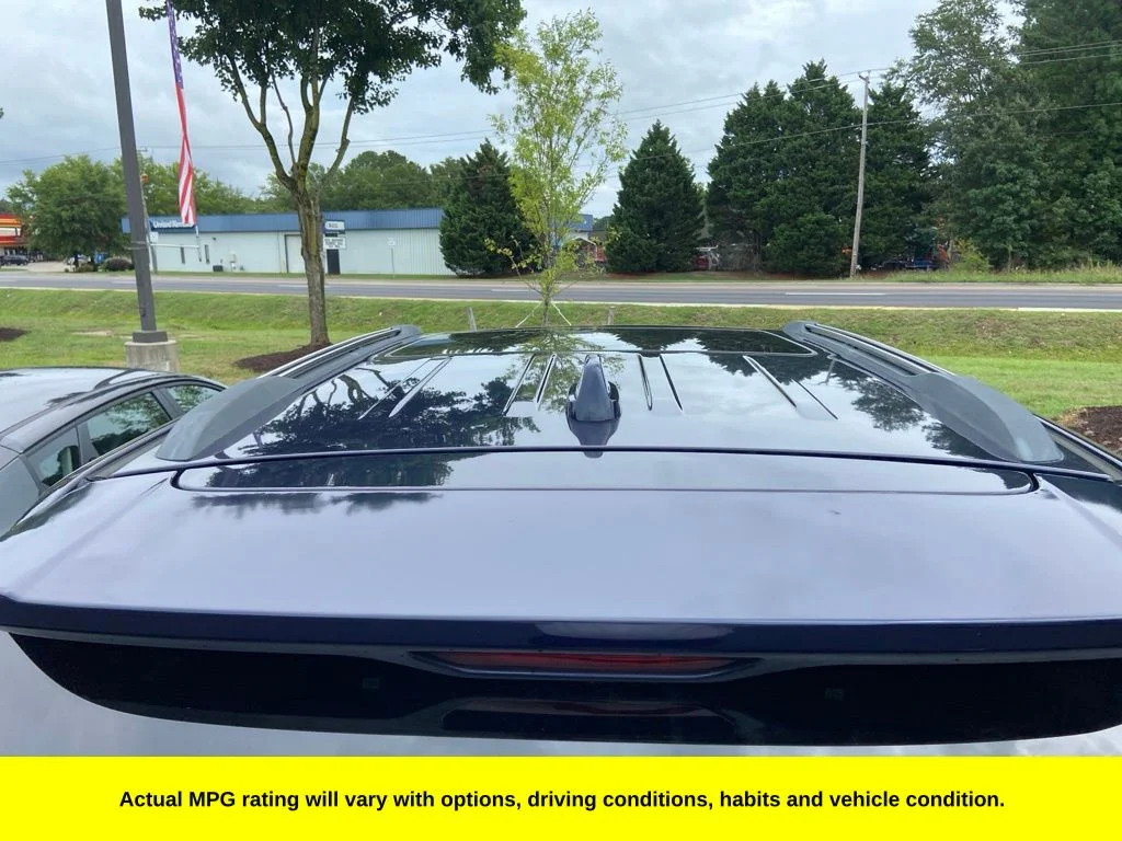 Used 2018 Blue Jeep Overland image 3