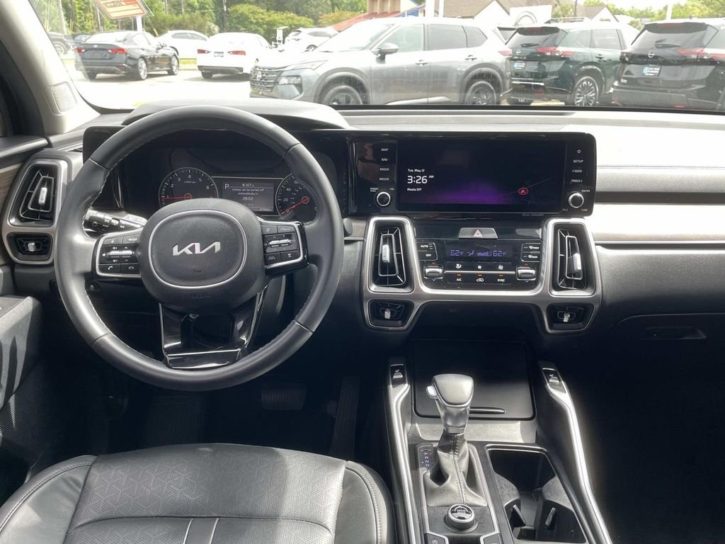 Used 2023 Black Kia EX image 13