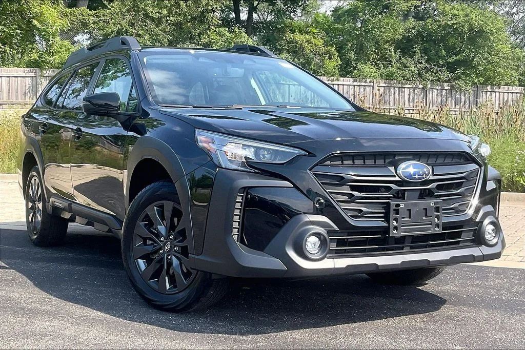 Used 2024 Black Subaru Onyx Edition image 34
