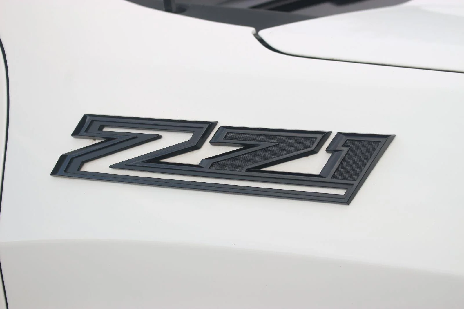 Used 2024 Summit White Chevrolet Custom Trail Boss image 11