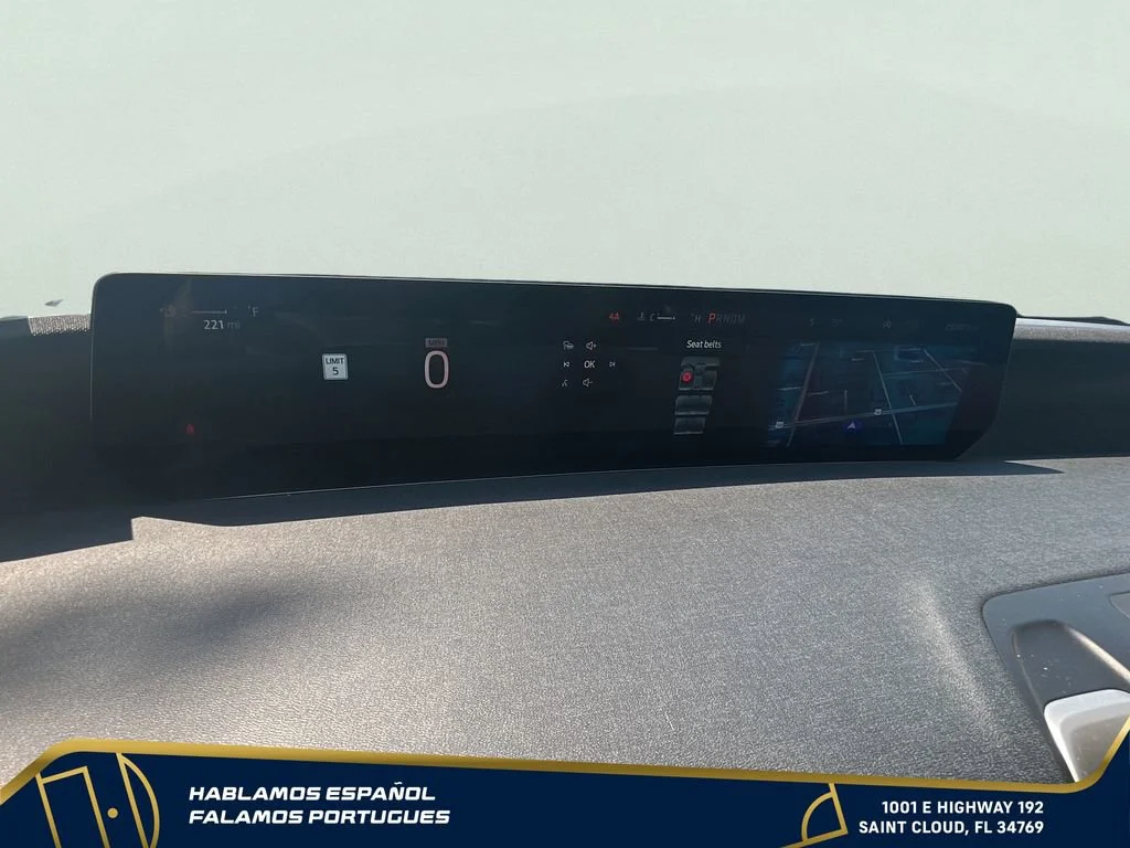 Used 2025  Ford Active image 19