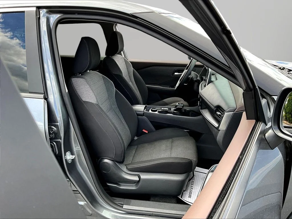 Used 2023 Gun Metallic Nissan SV image 30