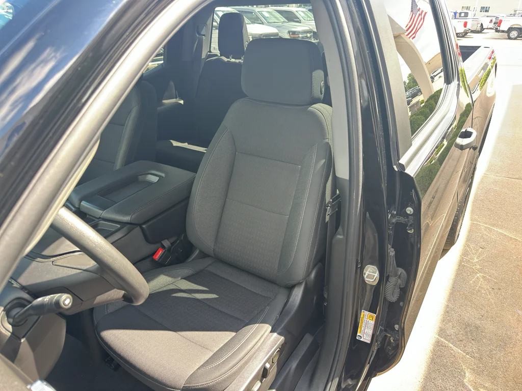 Used 2024 Onyx Black GMC Pro image 24