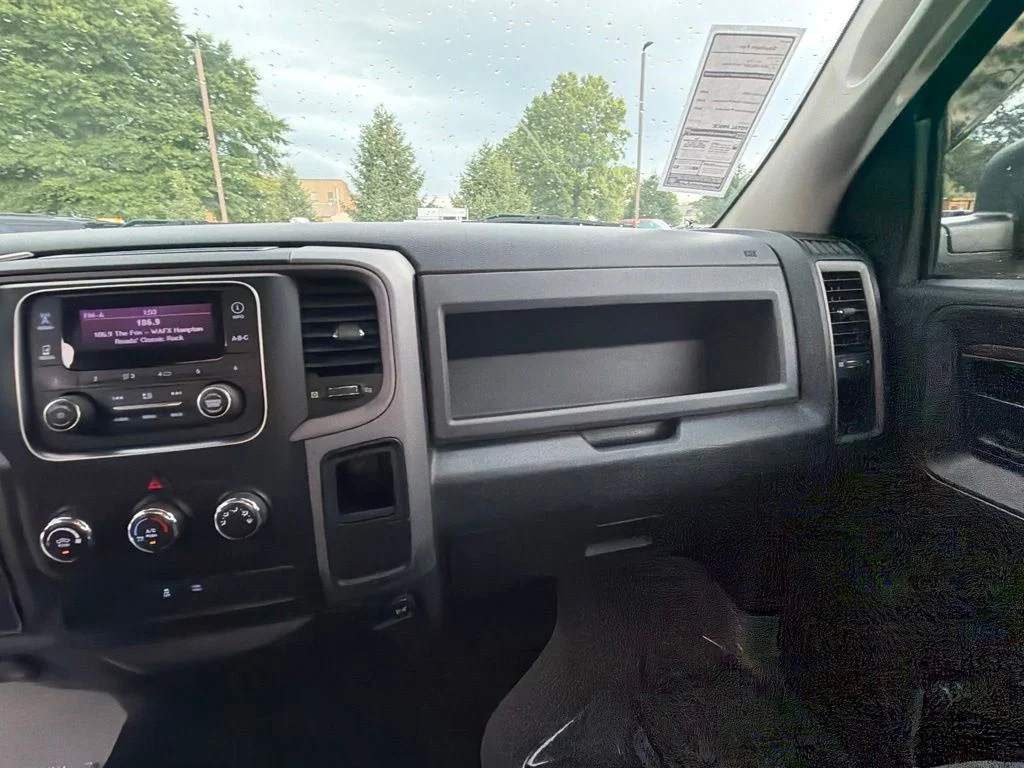 Used 2016 Silver Ram Tradesman image 16