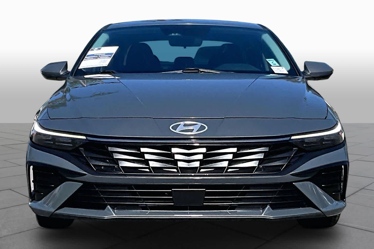 Used 2024 Ecotronic Gray Hyundai SEL image 3
