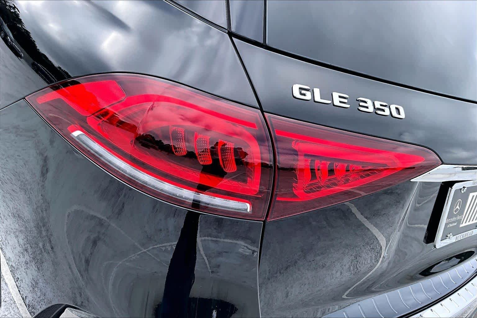 Used 2021 Obsidian Black Metallic Mercedes-Benz GLE 350 image 28