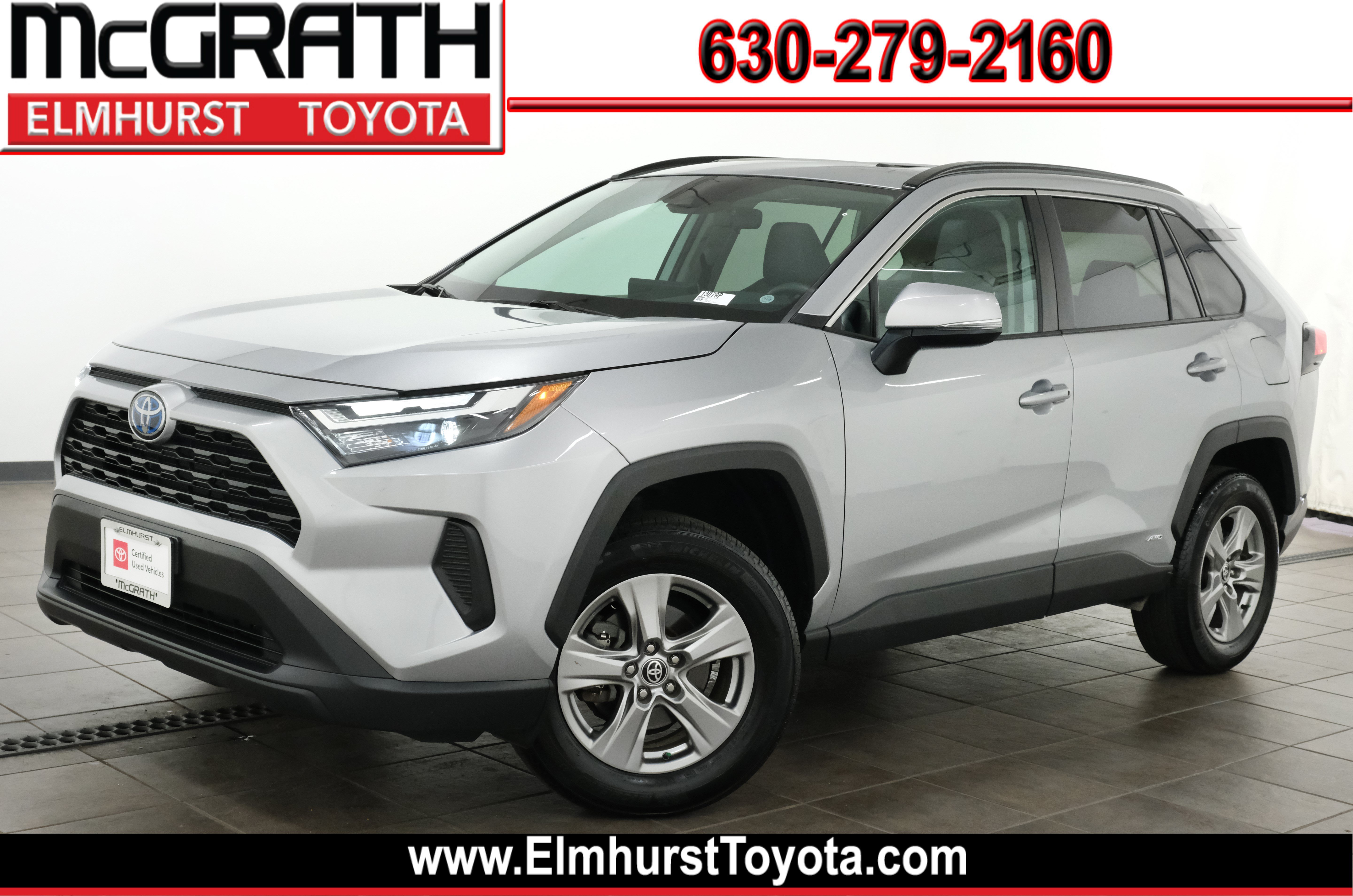 Certified Used 2024 Silver Sky Metallic Toyota XLE image 1