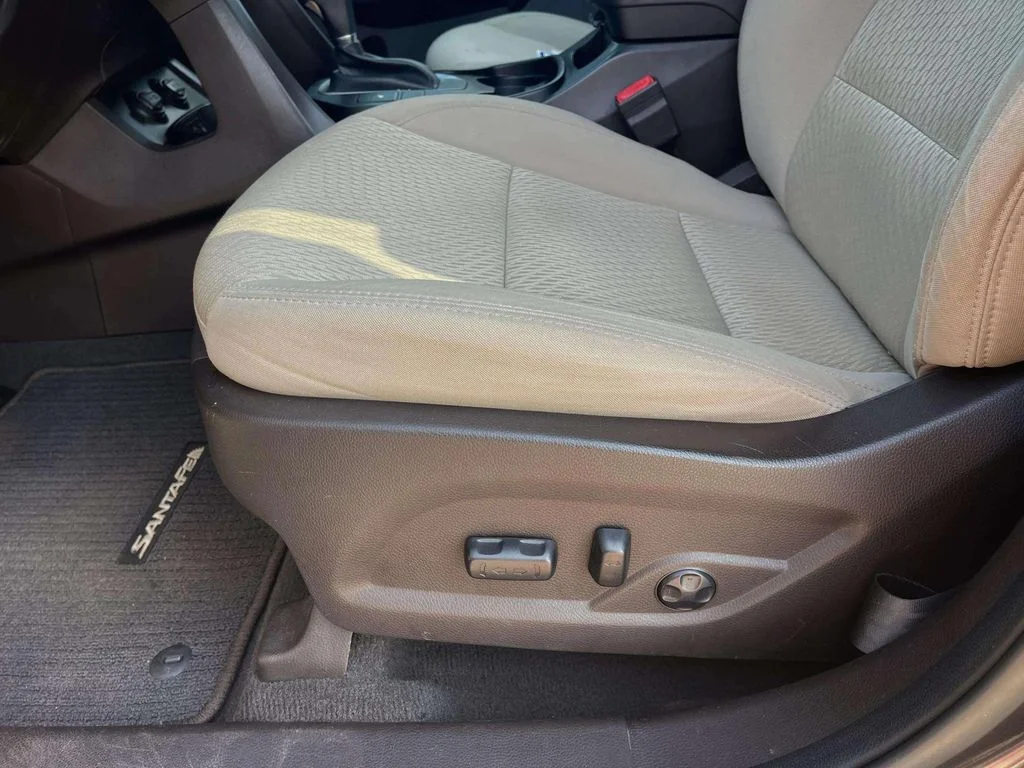 Used 2018 Platinum Graphite Hyundai 2.4 Base image 25