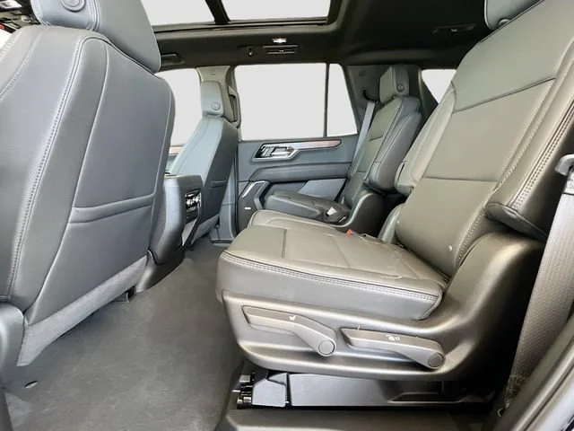 2026 GMC Yukon Denali - Photo 17