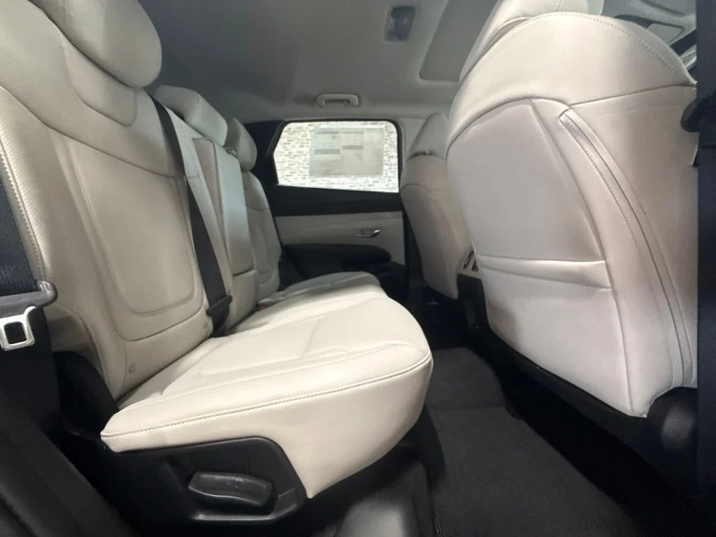 New 2026 Shimmering Silver Hyundai SEL Premium image 13
