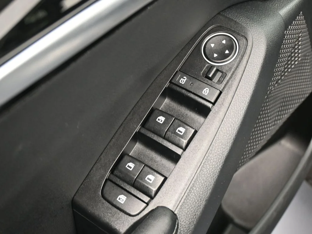Used 2025 Steel Gray Kia EX image 14