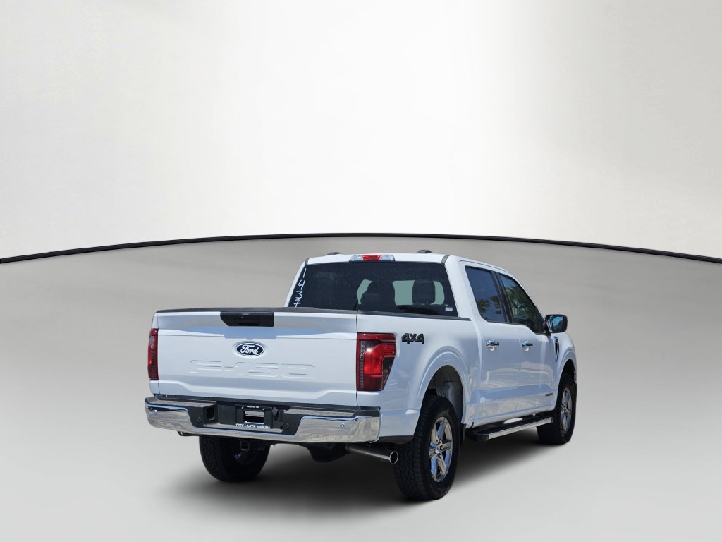 Used 2025 White Ford XLT image 5