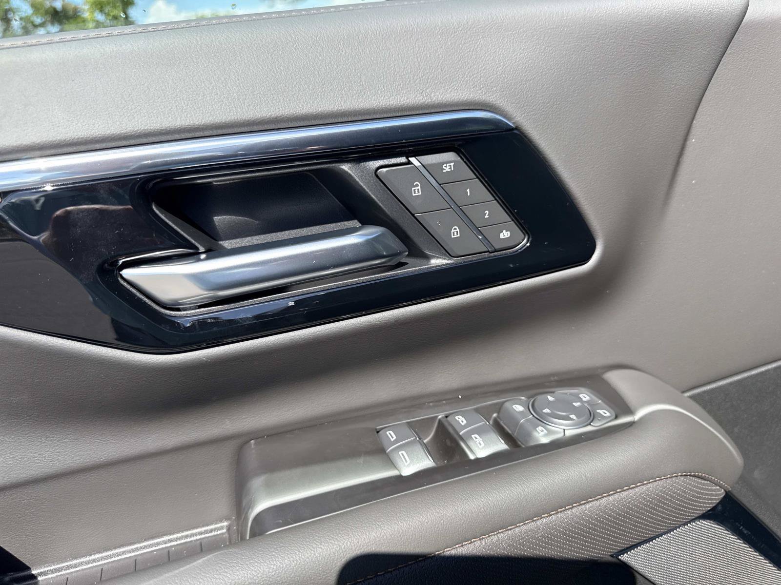 2026 Chevrolet Suburban High Country - Photo 19
