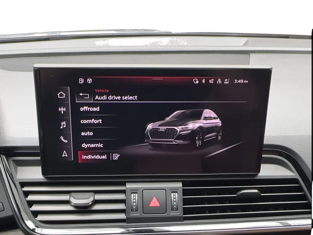 Used 2022 Black Audi  image 47