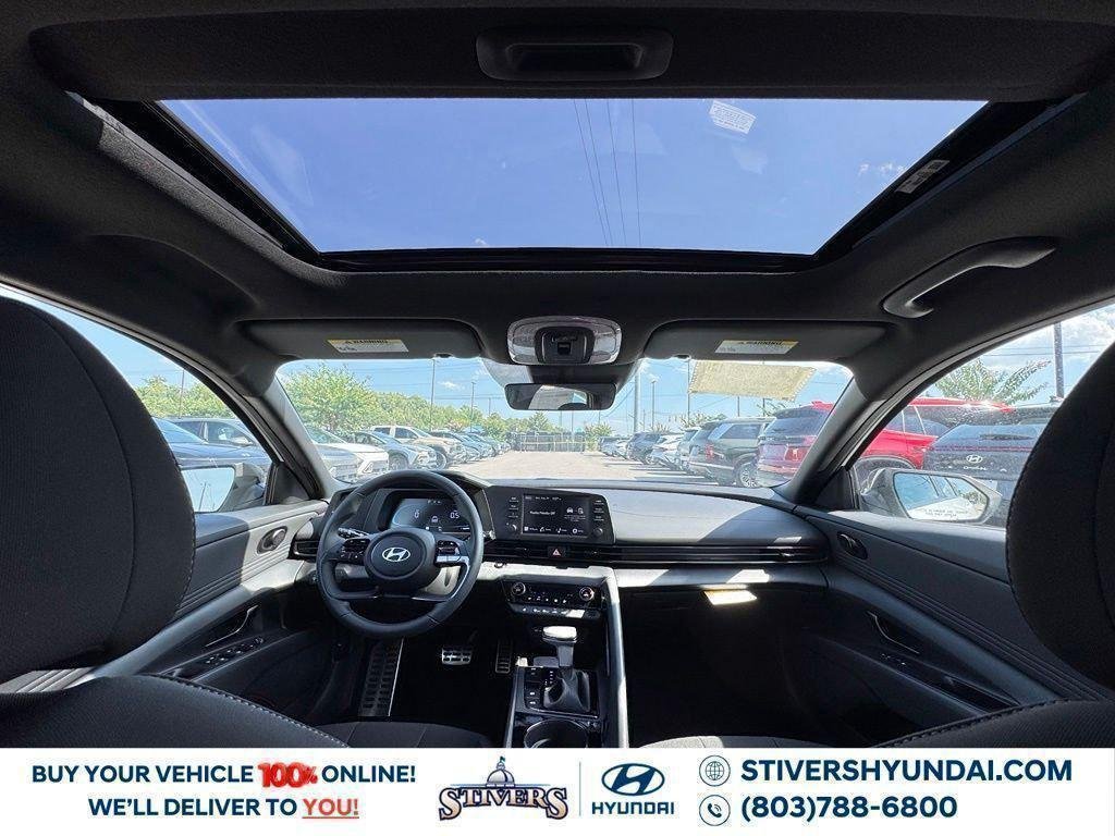 New 2026 White Hyundai SEL Sport image 3