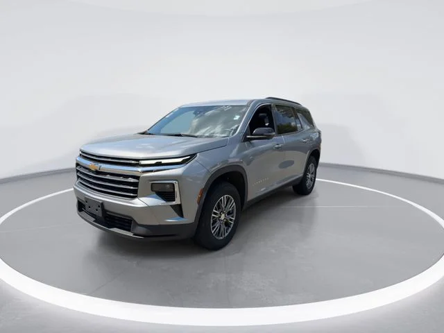 Used 2024 Gray Chevrolet LT image 4
