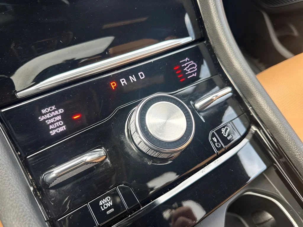 Used 2022 Black Jeep Summit image 19