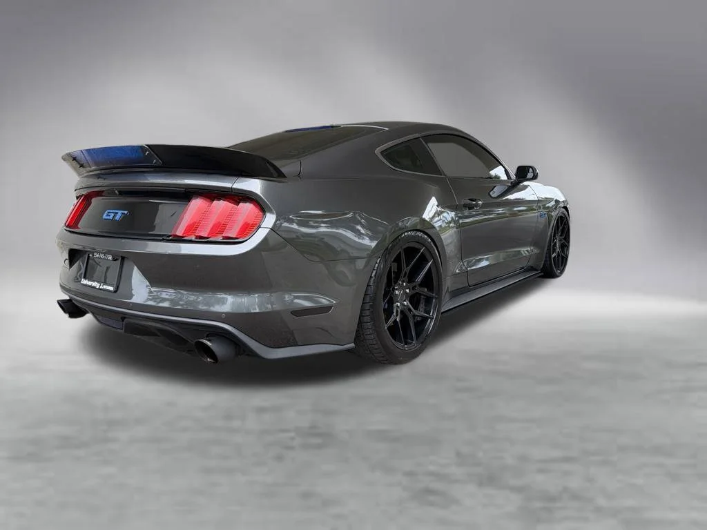 Used 2017 Gray Ford GT Premium image 3