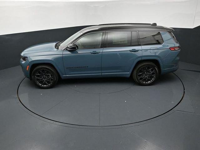 New 2026 Steel Blue Exterior Paint Jeep Summit image 15