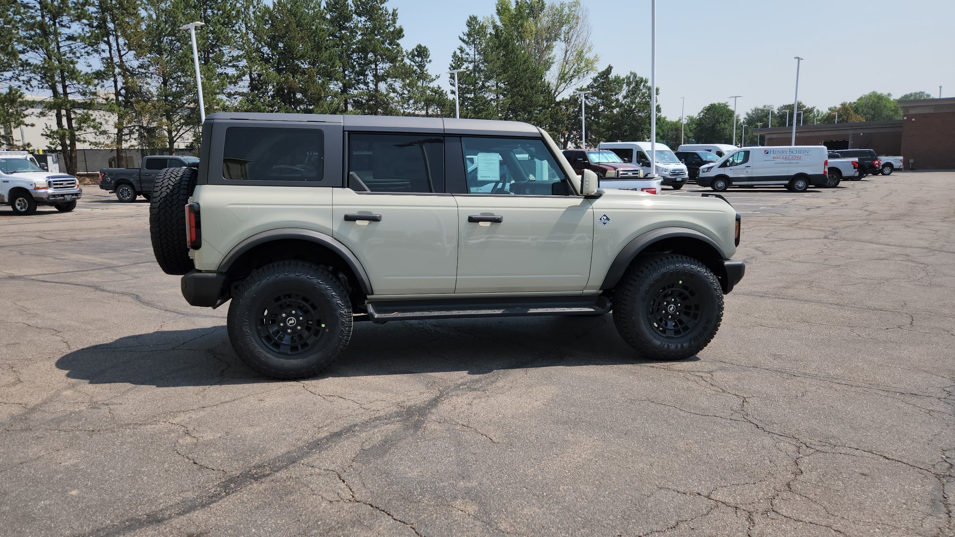 New 2026 Desert Sand Ford Outer Banks image 7