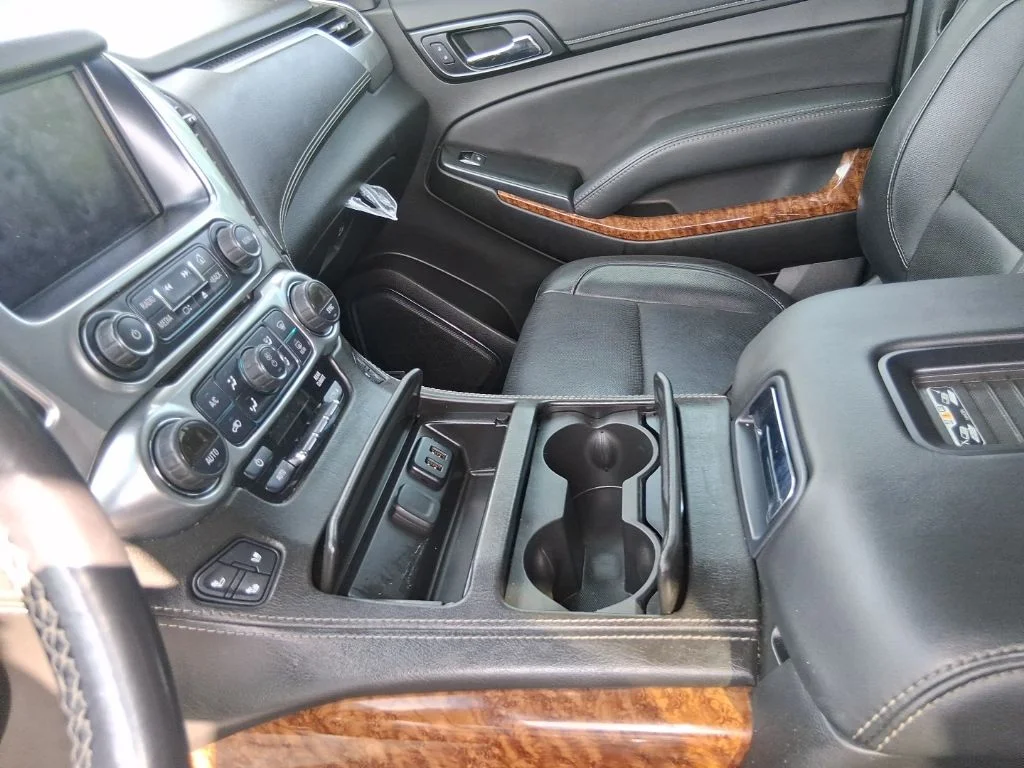 Used 2019 Black Chevrolet Premier image 9