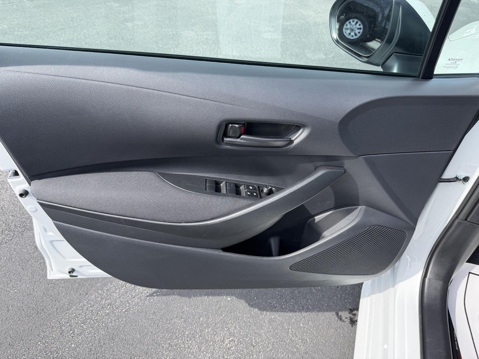Used 2026 Wind Chill Pearl Toyota LE image 10
