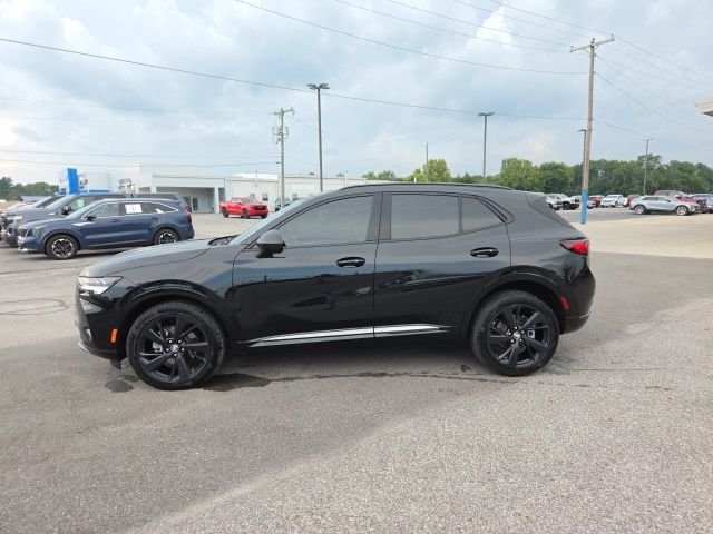 Used 2023 Black Buick Essence image 8