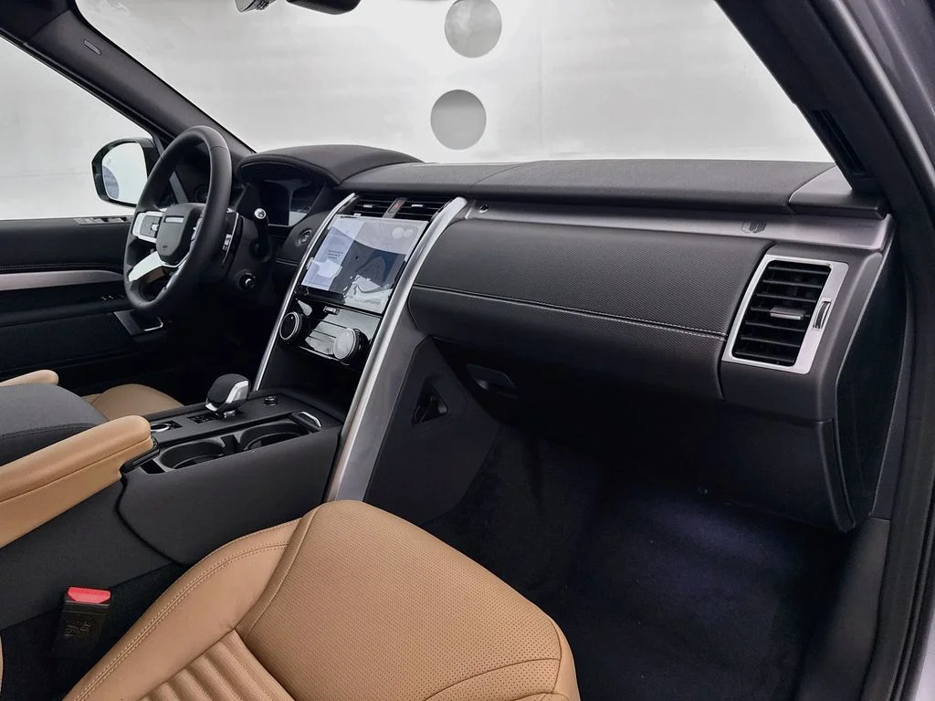 New 2026 Eiger Grey Land Rover Gemini Edition image 31