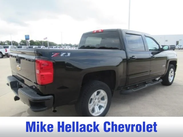 Used 2018 BLACK Chevrolet LT image 4