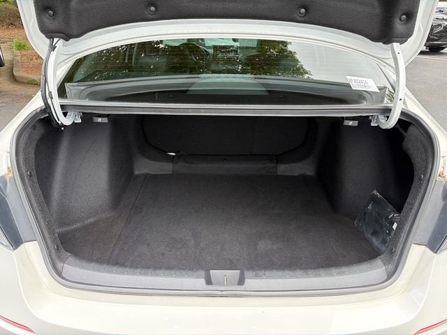 Used 2024 White Honda Touring image 18