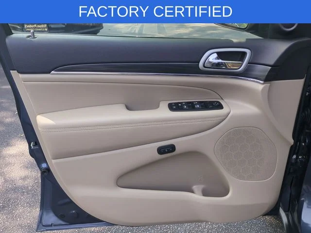 Used 2020 Blue Jeep Limited image 12