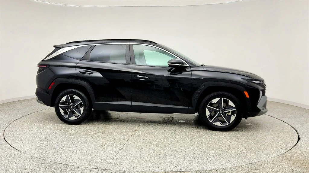Used 2025 Phantom Black Hyundai SEL Convenience AWD image 4