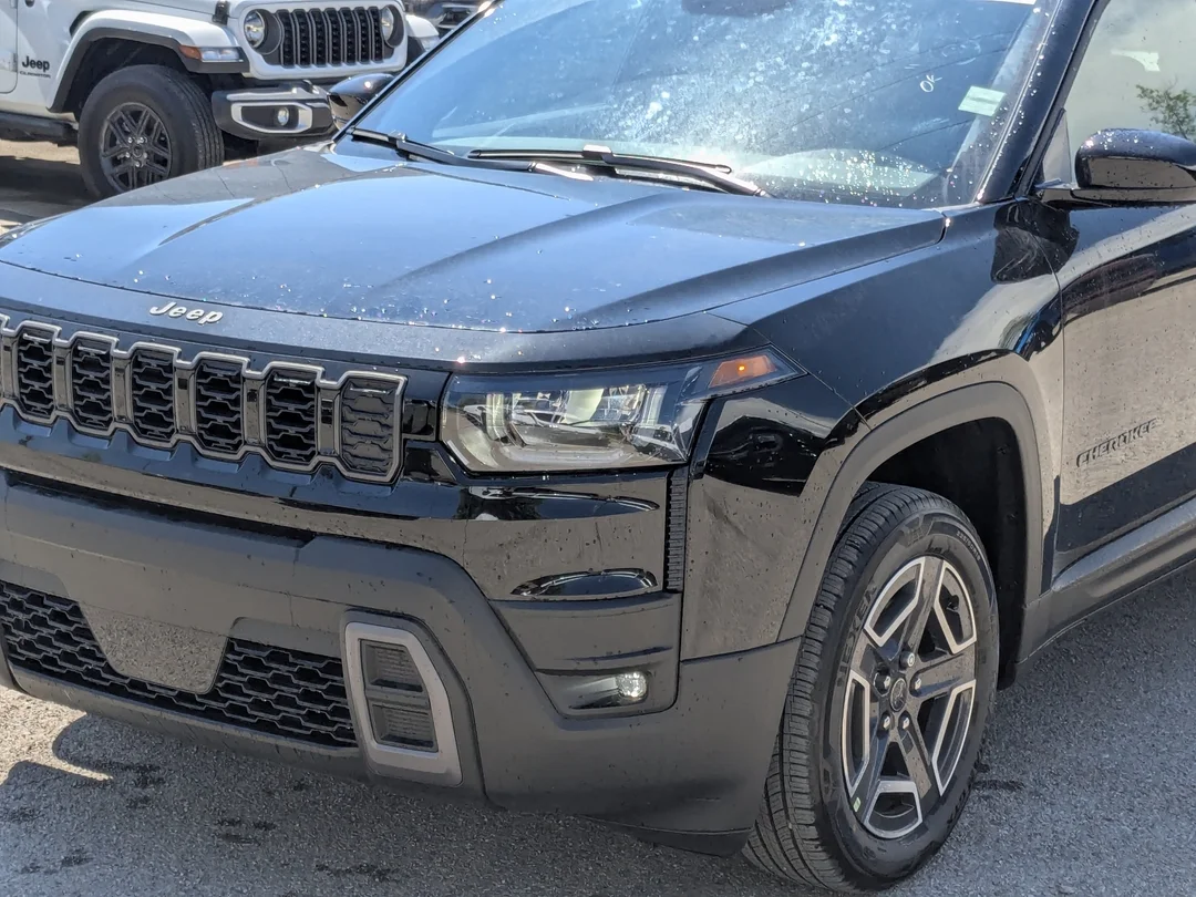 New 2026 Black Jeep Laredo - - 4x4 - 1.6L Turbo Hybrid - Adaptive Cruise - Active Lane Mgmt & More! image 9