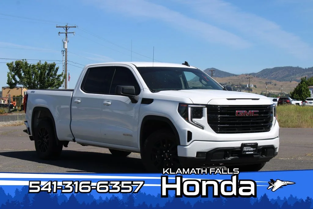 2023 GMC Sierra 4WD Crew Cab Short Box Elevation's photo