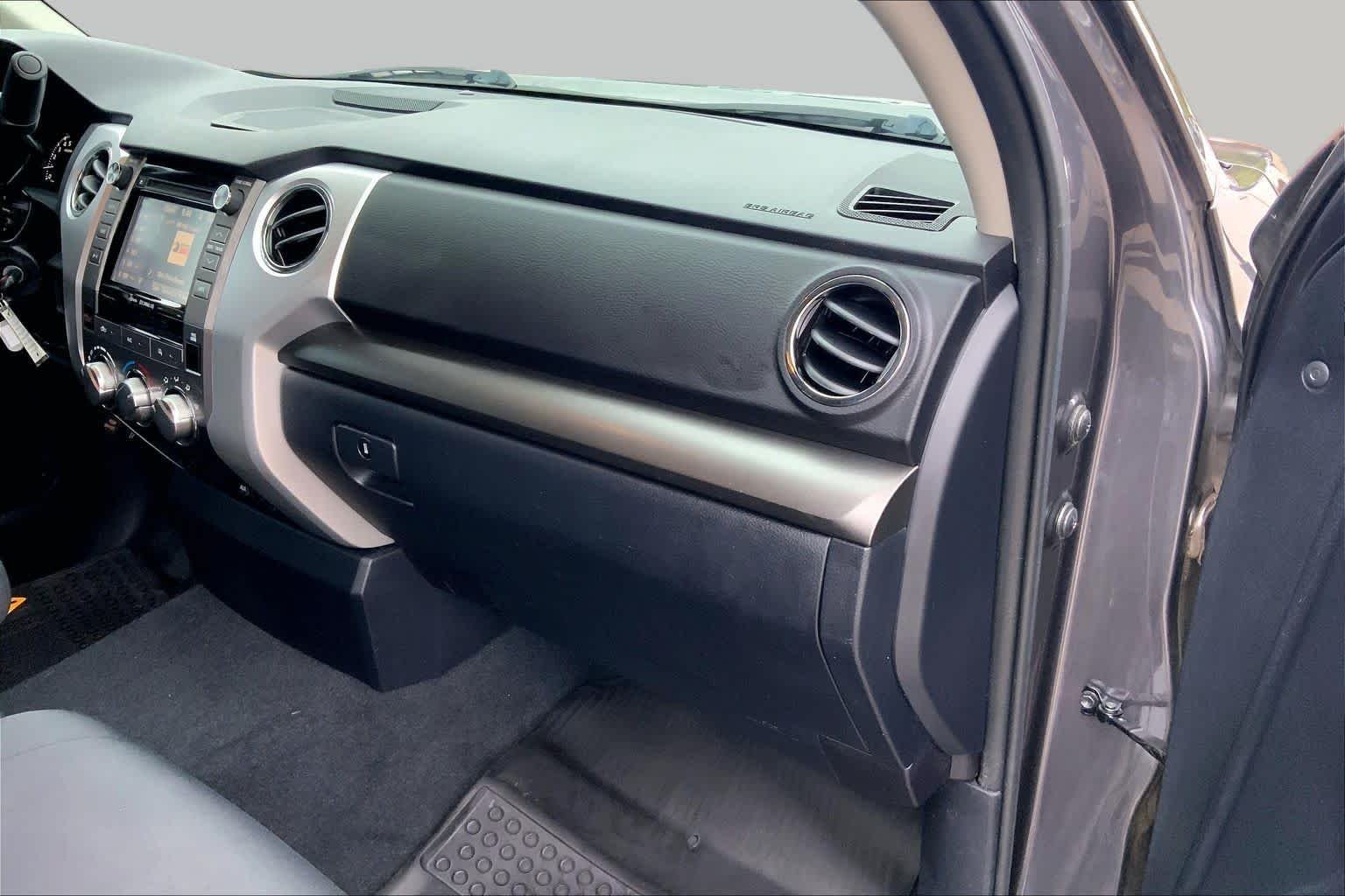 Used 2019 Magnetic Gray Metallic Toyota SR5 image 18