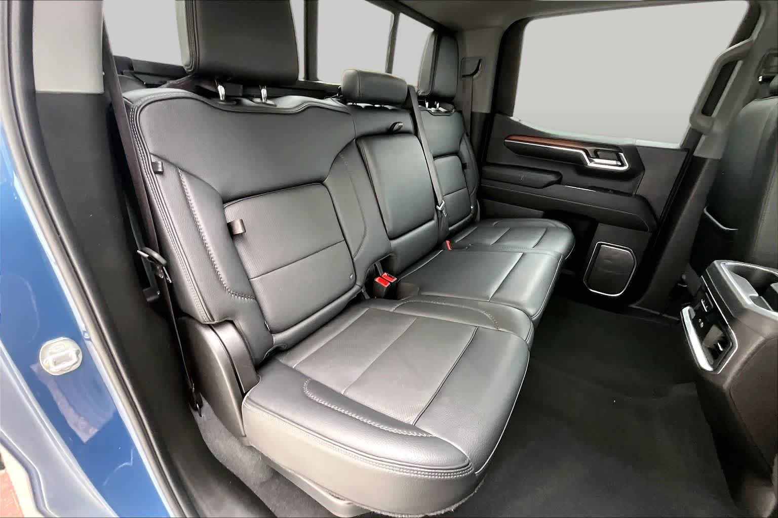 Used 2024 Downpour Metallic GMC Denali image 18