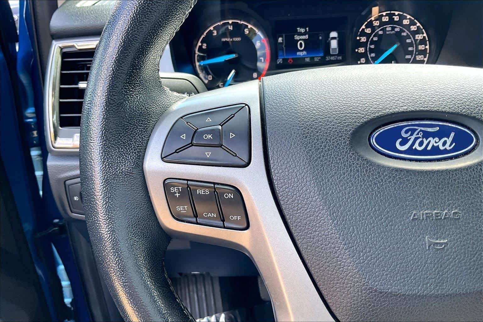 Used 2022 Velocity Blue Ford XLT image 18