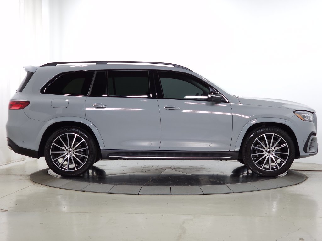 Used 2024  Mercedes-Benz GLS 580 image 10