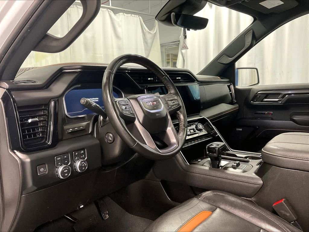 Used 2024 White GMC AT4 image 10
