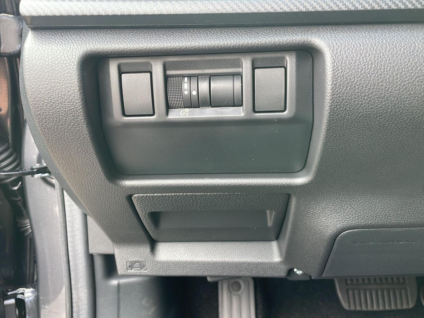 New 2026 MAGNETITE GRAY PEARL Subaru Base image 11