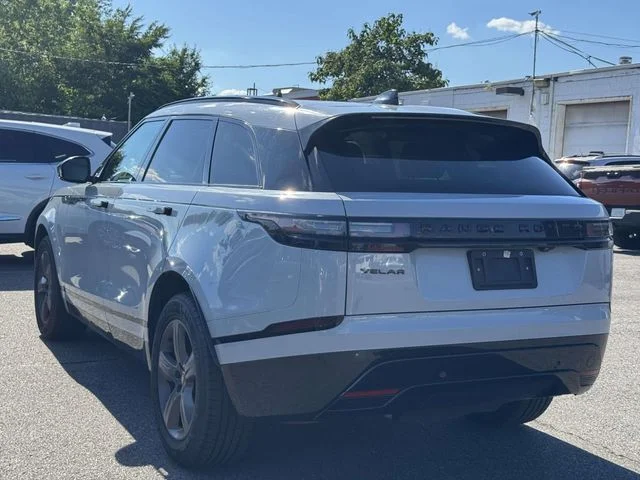 Used 2025 Gray Land Rover Dynamic SE image 11