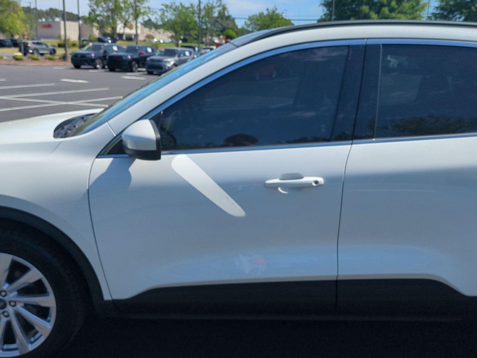 Used 2021 Star White Metallic Tri-Coat Ford Titanium image 16